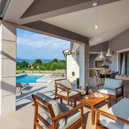 Mit Privatpool Fuer 8 Personen Ca 200 Qm In Sumber, Istrien Binnenland Von Istrien * Sumber
